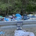 Horor prizor u blizini turističkog bisera Srbije: Fomirana divlja deponija, uginule životinje na sve strane