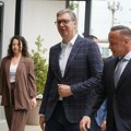 "Tri minuta kašnjenja i smenjivaćemo ljude" Vučić upozorio direktore u Železnici tokom obilaska dispečerskog centra: "Ljudi…