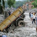 „To je trenutno naš nacionalni prioritet“: Preživeli u Nepalu i Kini stižu do sigurnih područja, čekaju se vesti o oko 3.000…