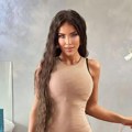 Vređali je zbog kilaže, a danas izgleda kao milion dolara! Naša starleta godinama radila na svom izgledu i sada se ponosno…