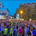 „Čuvari Ustava“ stigli u Kraljevo, na Trgu srpskih ratnika dočekali ih građani