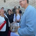 Vučić: Izbori 25. oktobra presudni, najvažnije da Srbija ide napred