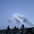 Војска чисти Монт Еверест: Креће акција уклањања смећа и тела мртвих планинара