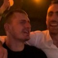 Jokić se na ovu pesmu uhvatio za grudi: Milutinov mu se okačio za vrat, pucaju emicije, ovako su se veselili i ranije (video)