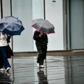 Vreme danas promenljivo oblačno, kiša i pljuskovi na istoku i jugu zemlje