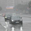 Oluja obara bandere i drveće, u Žarkovu zapaljena trafo stanica, delovi Beograda bez struje