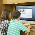 MUP: Najvažnija zaštita deteta na internetu i u onlajn prostoru su roditelji