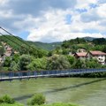 Ovo je misteriozna Stena na koju su vas upozoravali! Kamena školjka u šumi kod Priboja budi jezive legende