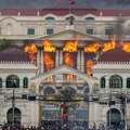 Gori rezidencija premijera, zatvoren aerodrom! Eruptirao haos u Nepalu: Policija ispaljivala gumene metke, premijer podneo…