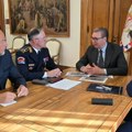 Vučić sa Gašićem i Mojsilovićem: Građani će u subotu videti snažnu srpsku armiju
