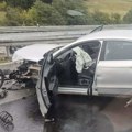 Izgubio kontrolu, sleteo s puta pa se zakucao u bankinu: Saobraćajka na auto-putu Miloš Veliki