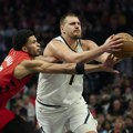 Jokić promašio šut za produžetak: Nikolu asistencija delila od istorije, Denver pao posle drame