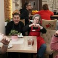 Kafić „Zvuci srca“ u Beogradu primer socijalne inkluzije i zapošljavanja