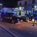 Pijan se vraćao sa SNS skupa pa izazvao udes u Bošnjacu: Povređeni dvadesetogodišnja devojka i maloletni mladić