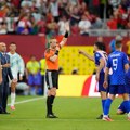 Potpuni skandal! Hrvati bi da čupaju sudije sa Mundijala?! Čuveni trener: Ne mogu da opišem koliko sam besan, da sam bio uz…