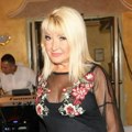 "Терали су ме да се попнем на сто" Гоца Лазаревић претрпела пакао на наступу: Вукао ме је као врећу...