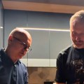 Vučević sa kumom pravio stari krajiški specijalitet: "Znate li šra je ljeuša?" (video)