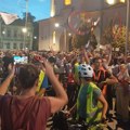 Doček “Čuvara Ustava” danas u kampusu u NS, ali “Gvozdena konjica” ide pred njih i u Rumenku