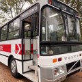 Kupio autobus star 38 godina i hteo s njim da putuje svetom - a onda se predomislio: Sada je od njega napravio nešto potpuno…