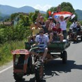 Kad zagrme moćne freze: U Progorelici kod Kraljeva održan skup ljubitelja motokultivatora (foto)