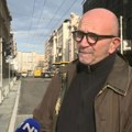 „Višestruke popravke polubanalnih tehničkih problema“: Arhitekta o menjanju kocaka na Trgu