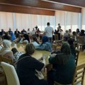 Hajrat podijelio stipendije jetimima uoči školske godine