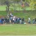 Ludilo se nastavlja: Haos i na meču Rada, ljudi bežali sa tribine