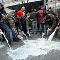 Mlekarski patriotizam: Apel ministra poljoprivrede da se kupuje više srpskog mleka