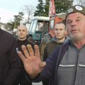 Seljaci otkazali gostoprimstvo politikantima i studentima, na blokadi seljaci koji hoće da razgovaraju sa svojom državom