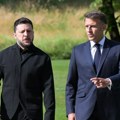 "Imaš li zakazan sastanak sa Trampom?" Kamere snimile tajni razgovor Zelenskog i Makrona na samitu G7 (video)
