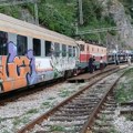 Prtljag natopljen, smrad neizdrživ: Putnici Subotica-Bar zarobljeni u vozu sa fekalijama? Pojavio se snimak