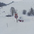 Smetovi na Durmitoru, put pod snegom: Zimska idila, ali turistima se savetuje veliki oprez