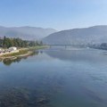 Alarm u Goraždu zbog požara na deponiji: Dim ponovo prekrio grad
