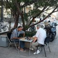 Šah-mat u centru grada Na snazi pravilo „gledaj i ćuti”