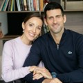 Novak i Jelena pravo sa Vimbldona podelili srećne vesti: Sve je spremno za slavlje, nek ste živi i zdravi!