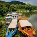 Stravična nesreća na Žabljaku Crnojevića u sudaru tri plovila jedna osoba poginula, čak sedmoro povređeno