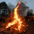 Običaji za Badnji dan: „Koliko varnica, toliko parica“