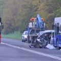 Detalji tragedije na Obrenovačkom putu: Sudarili se autobus 860 i "citroen", sumnja se da je ovo uzrok nesreće
