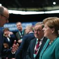 Sve oči uprte u Merkel: Nemački kancelar Merc govorio na kongresu CDU, bivša kancelarka ka netremice gledala: "Novi svet je…