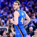 Oklahoma nadigrala Lejkerse: Nikola Topić upisao prve poene u NBA plej-ofu, Detroit uvećao vođstvo u polufinalu Istoka