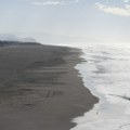 Šta ako vas zemljotres zatekne na plaži ili u moru? Evo kako da reagujete u prvim sekundama - jedna greška je kobna
