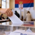 Vanredni izbori u Srbiji: Redovi ispred birališta