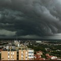 Slovenci upalili alarm! Upravo se formira nova superćelijska oluja u regionu, Hrvati upozoravaju na razorno nevreme: Zbog…