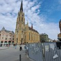 Velečasni Atila Želer o obnovi novosadske „Katedrale“: Stručnjaci će utvrditi da li su pukotine na lukovima crkve…