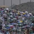 AFP: Više od 900 osoba preminulo na hadžu, u Meki temperatura preko 50 stepeni