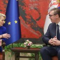 „Nije neuobičajeno da Vučić izmišlja, ali jeste da ga odmah demantuju“: EU pravi sve veću distancu od predsednika Srbije…