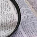 Čuveni Kembridž rečnik prihvatio nove izraze sa TikToka: Da li znate šta znači "delulu" ili "škibidi"?