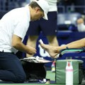 FOTO Pogledajte kako izbliza izgleda Novakovo stopalo: Pukao žulj, ali to nije jedina stvar koju su primetili u prenosu