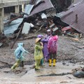 Obilne kiše i katastrofalne poplave na jugoistoku Azije, poginulo gotovo 130 ljudi