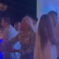 (Video) Isplivao snimak Đokovića iz Crne Gore Dijana i Srđan u prisnom zagrljaju, on Jelenu drži oko struka, Novakov prijatelj…